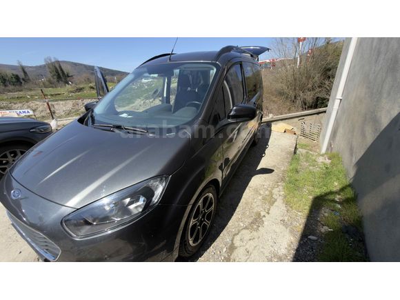 Sahibinden Ford Tourneo Courier 1.5 TDCi Titanium Plus 2022 Model 