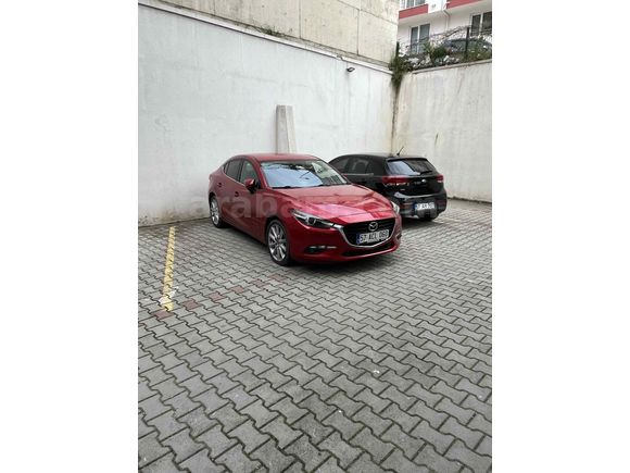 Sahibinden Mazda 3 1.5 SkyActive-G Power 2018 Model 