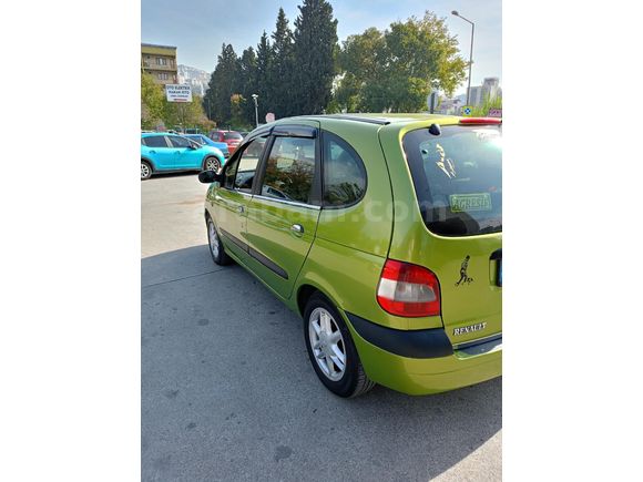 Sahibinden Renault Scenic 2.0 RXi 2000 Model