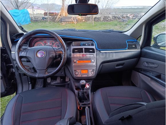 Sahibinden Fiat Linea 1.6 Multijet Emotion 2010 Model Kars 215.000 km Siyah