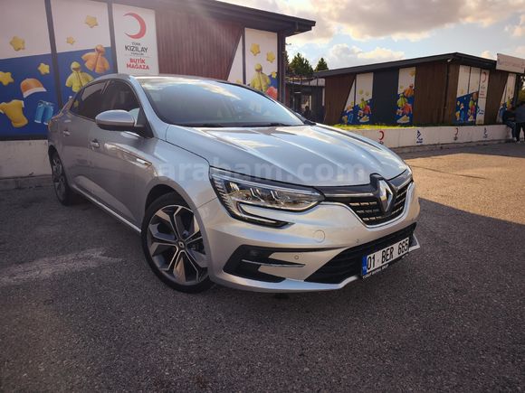 Sahibinden Renault Megane 1.3 TCe Icon 2023 Model