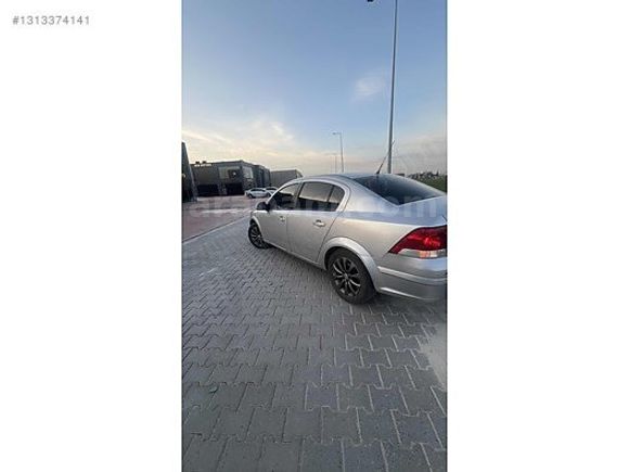 2011 ASTRA 1.3 ENJOY PLUS 111.YIL ÖZEL SERİ EMSALSİZ DİRİLİKTE
