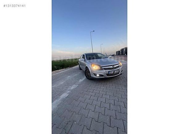 2011 ASTRA 1.3 ENJOY PLUS 111.YIL ÖZEL SERİ EMSALSİZ DİRİLİKTE