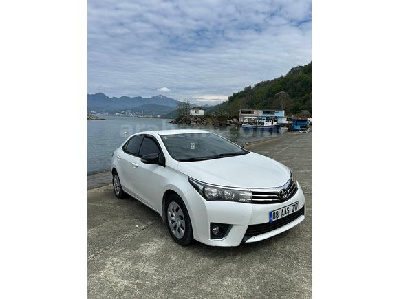 2015 HATASIZ BOYASIZ TEMİZ KULLANILMIŞ COROLLA 1.33 LİFE