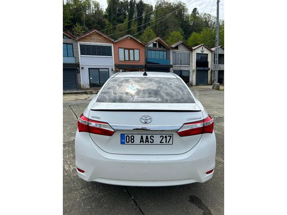 2015 HATASIZ BOYASIZ TEMİZ KULLANILMIŞ COROLLA 1.33 LİFE