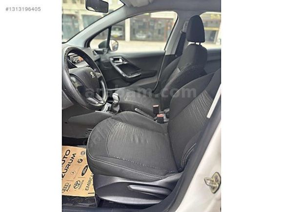 Galeriden Peugeot 208 1.0 VTi Access 2014 Model Erzurum 140.000 km
