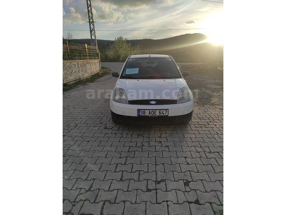 Sahibinden Ford Fiesta 1.4 Comfort 2004 Model