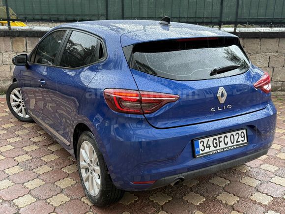 Sahibinden Renault Clio 1.0 TCe Touch 2022 Model 