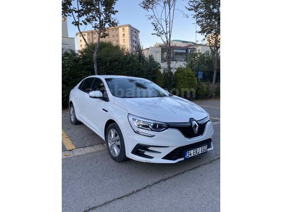 DEĞİŞENSİZ 1.3TCE AİLE ARABASI