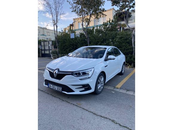 DEĞİŞENSİZ 1.3TCE AİLE ARABASI