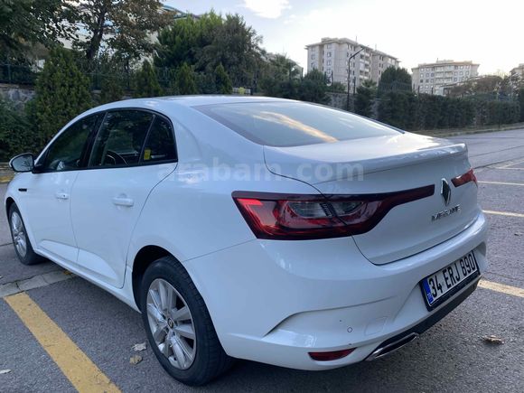 DEĞİŞENSİZ 1.3TCE AİLE ARABASI