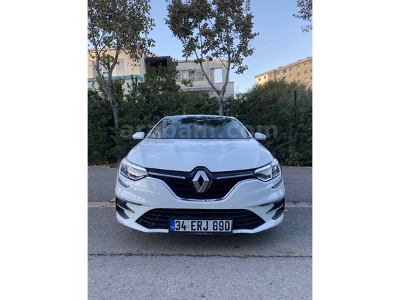 DEĞİŞENSİZ 1.3TCE AİLE ARABASI