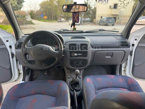 Sahibinden Renault Clio 1.4 RNA 2001 Model 