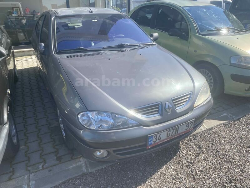 Galeriden Renault Megane 1.6 RTE 2002 Model Sakarya 385.000 km Gri