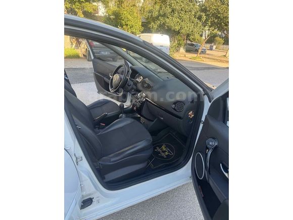 Sahibinden Renault Clio 1.5 dCi Extreme 2012 Model 
