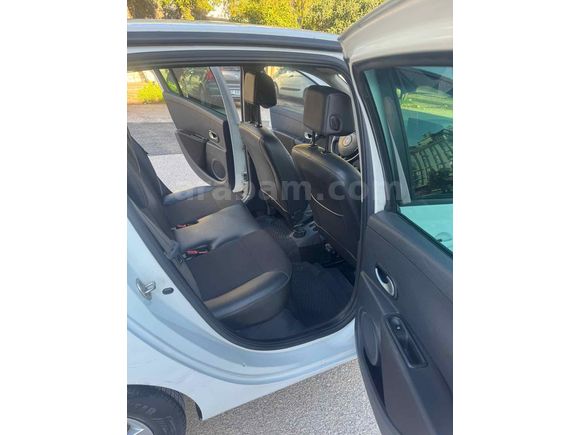 Sahibinden Renault Clio 1.5 dCi Extreme 2012 Model 