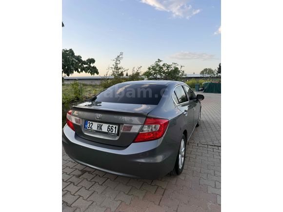 Sahibinden Honda Civic 1.6i VTEC Eco Elegance 2013 Model 