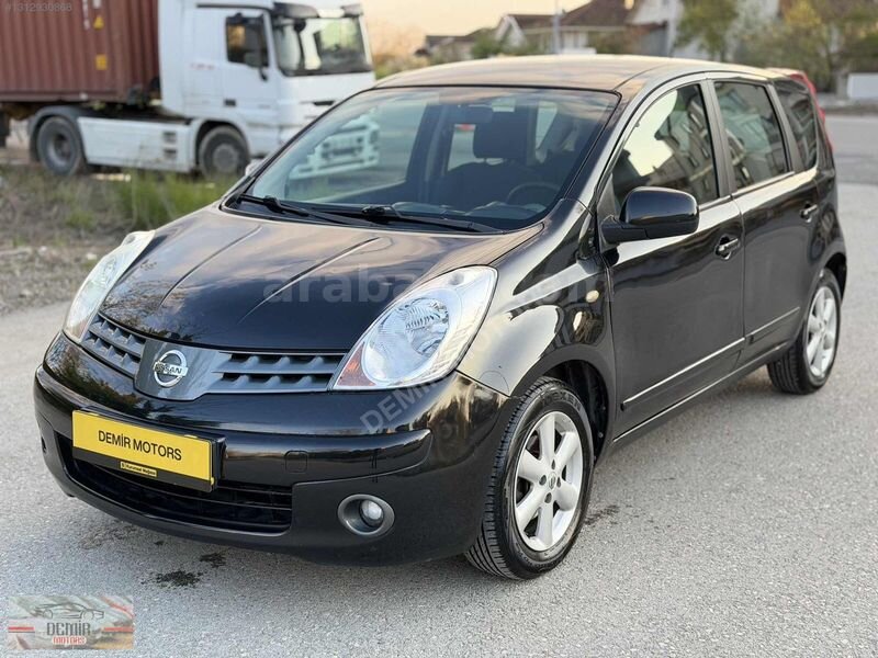 Galeriden Nissan Note 1.5 dCi Tekna 2008 Model Düzce 254.000 km Siyah