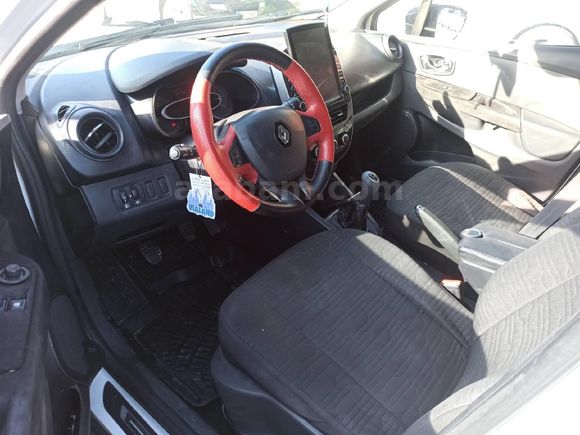 Sahibinden Renault Clio 1.5 dCi Joy 2014 Model  480.000 km Beyaz