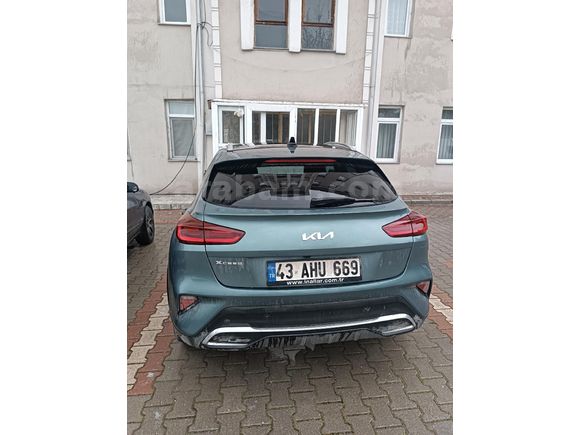 Sahibinden Kia XCeed 1.5 T-GDI Elegance 2025 Model