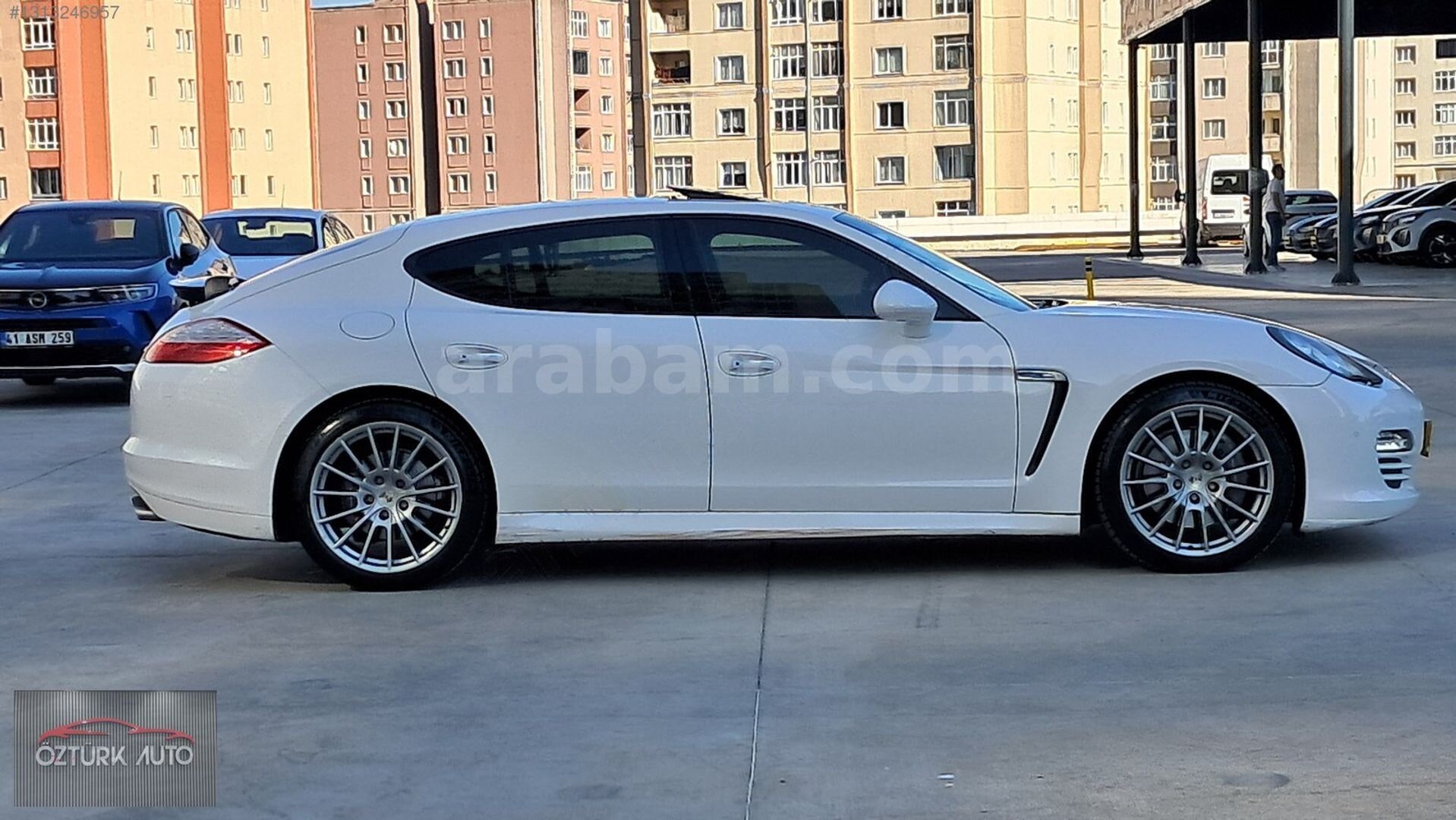 Galeriden Porsche Panamera 4 2011 Model İstanbul 136.000 km Beyaz 7