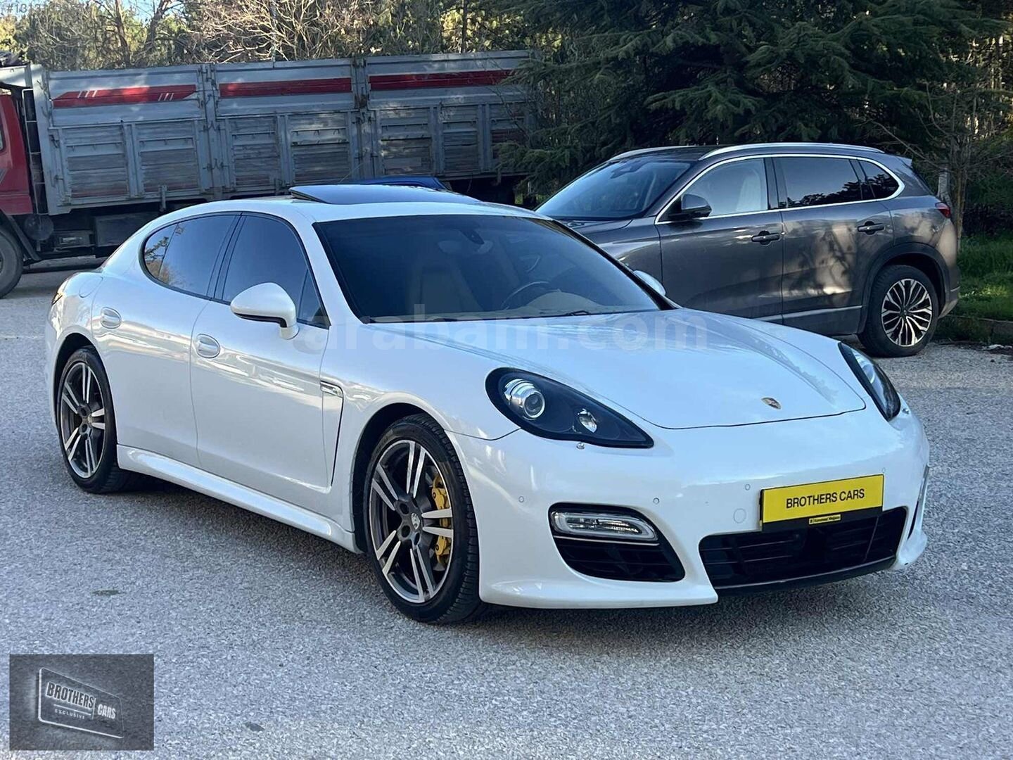 Galeriden Porsche Panamera Diesel 2012 Model Eskişehir 208.000 km Beyaz 3
