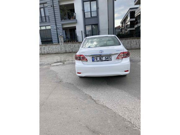 Öğretmenden 2011 corolla otomatik 