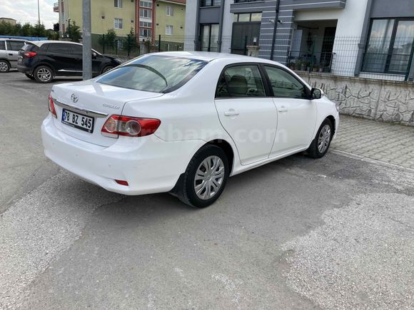 Öğretmenden 2011 corolla otomatik 