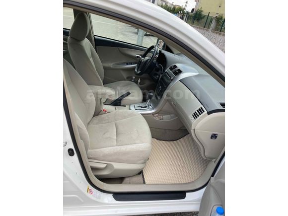 Öğretmenden 2011 corolla otomatik 