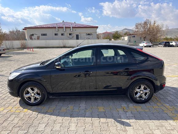 Sahibinden Ford Focus 1.6 Comfort 2011 Model
