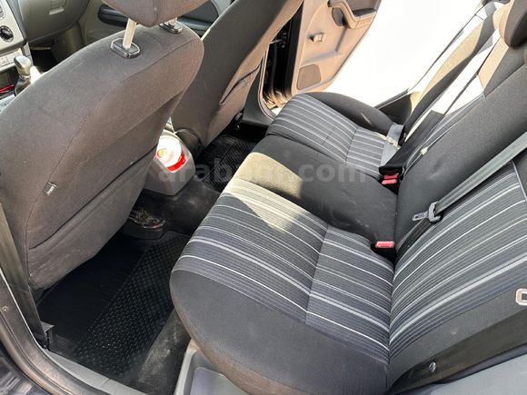 Sahibinden Ford Focus 1.6 Comfort 2011 Model
