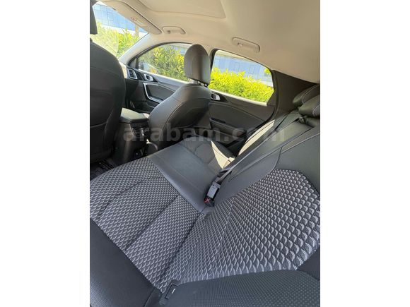 Doktordan 9600 km de   Hasarsız boyasız 