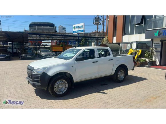 2022 MODEL 4x4 D-MAX