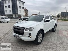 2021 Isuzu D-Max 121 bin Km Karta taksit