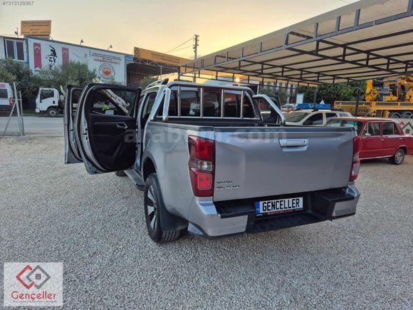 ISUZU SERVİSİNDEN SIFIRDAN TEK EL GENÇELLER GÜVENCESİYLE
