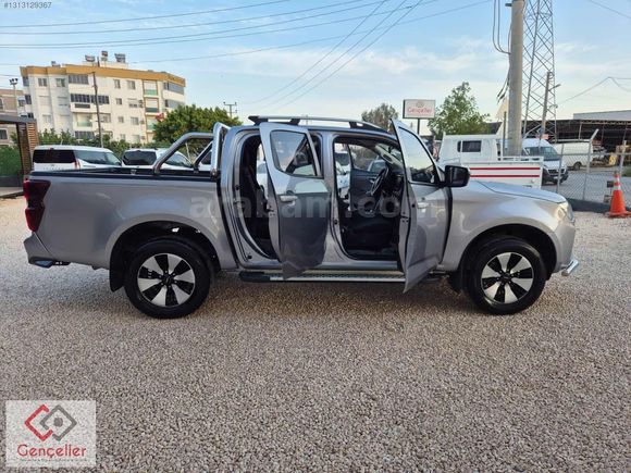 ISUZU SERVİSİNDEN SIFIRDAN TEK EL GENÇELLER GÜVENCESİYLE
