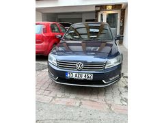 Sahibinden Volkswagen Passat 1.6 TDi BlueMotion Comfortline 2013 Model  225.000 km Mavi (metalik)