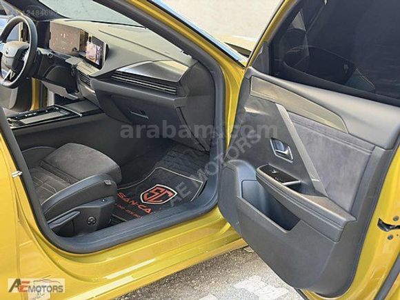 AE MOTORS OPEL ASTRA 1.2T GS - CAM TAVAN