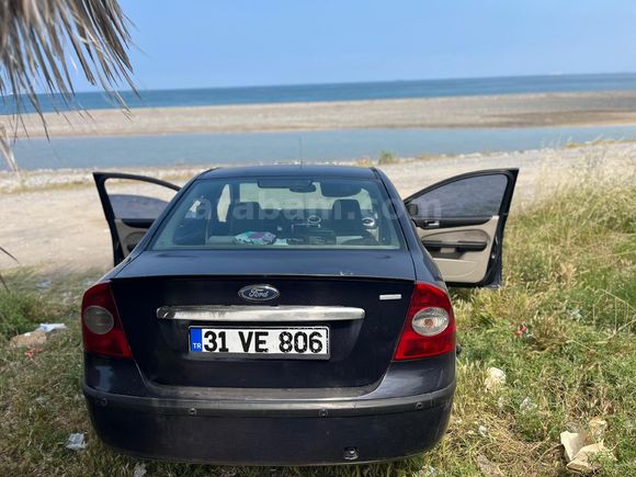 Sahibinden Ford Focus 1.6 TDCi Ghia 2006 Model