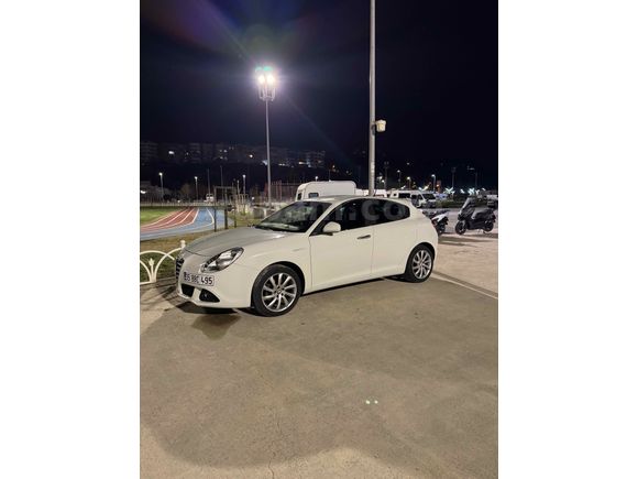 Sahibinden Alfa Romeo Giulietta 1.6 JTD Distinctive 2012 Model 