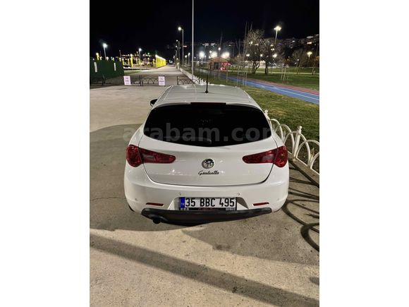 Sahibinden Alfa Romeo Giulietta 1.6 JTD Distinctive 2012 Model 