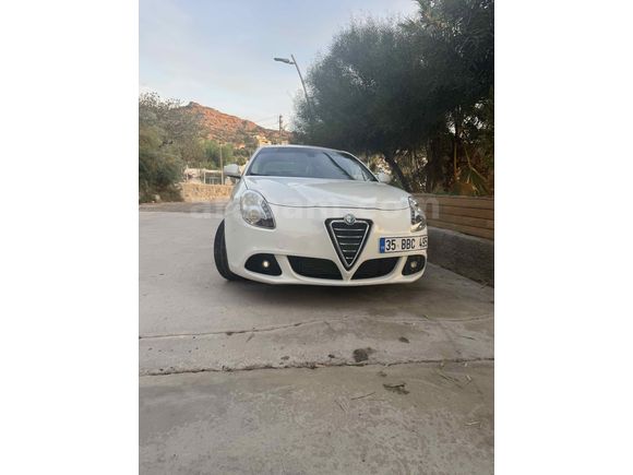 Sahibinden Alfa Romeo Giulietta 1.6 JTD Distinctive 2012 Model 