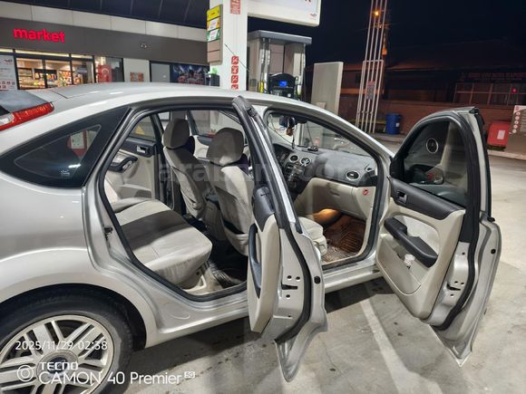 Sahibinden Ford Focus 1.6 TDCi Ghia 2006 Model