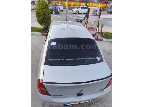 Sahibinden Renault Clio 1.4 RN 2000 Model  227.000 km Gri (Gümüş)