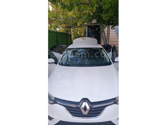 Sahibinden Renault Megane 1.3 TCe Joy 2020 Model Burdur düşu km, Hatasız, Sıfırdan farksız
