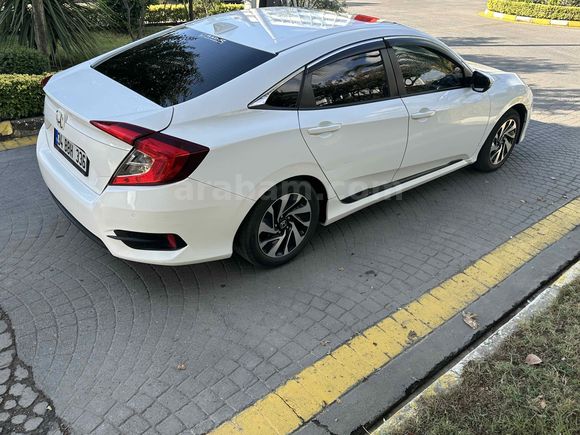 Sahibinden Honda Civic 1.6i VTEC Eco Elegance 2018 Model 