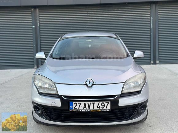 2013 MEGAN 3 BENZİN LPG OTOMATİK