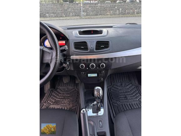 2013 MEGAN 3 BENZİN LPG OTOMATİK