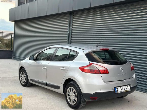 2013 MEGAN 3 BENZİN LPG OTOMATİK