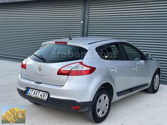 2013 MEGAN 3 BENZİN LPG OTOMATİK